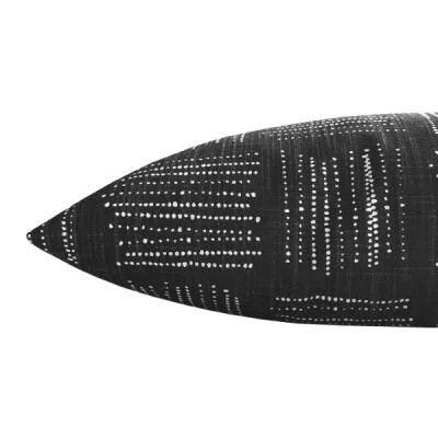 Kissen Brave grafisch gemustert in schwarz weiß 40 x 40 cm