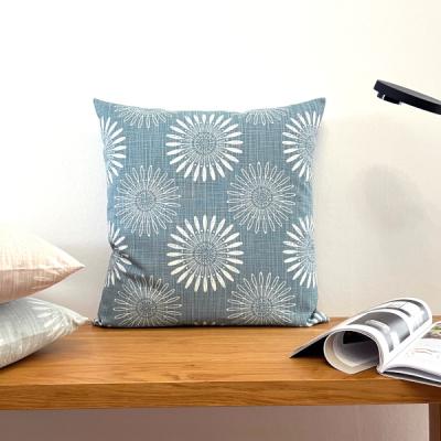 Preview: Kissenhülle IVA blau pastellblau Blumen Sofakissen Dekokissen Frühling Sommer Kissen Zierkissen Landhausstil 40x40 50x50 60x60